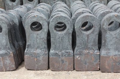 鑄造破碎機(jī)錘頭-襄陽破碎機(jī)錘頭-天闊鑄造